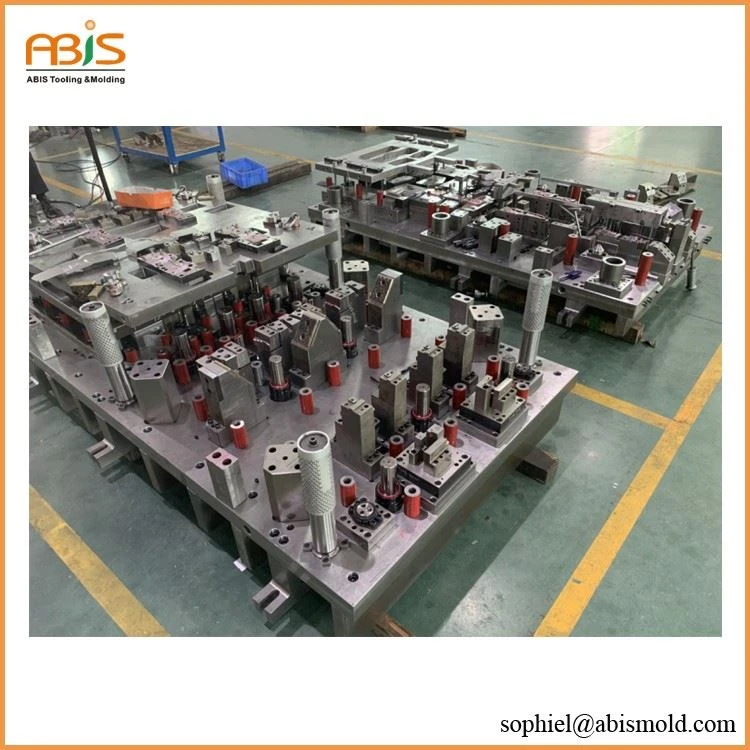 Copper metal progressive stamping press tool